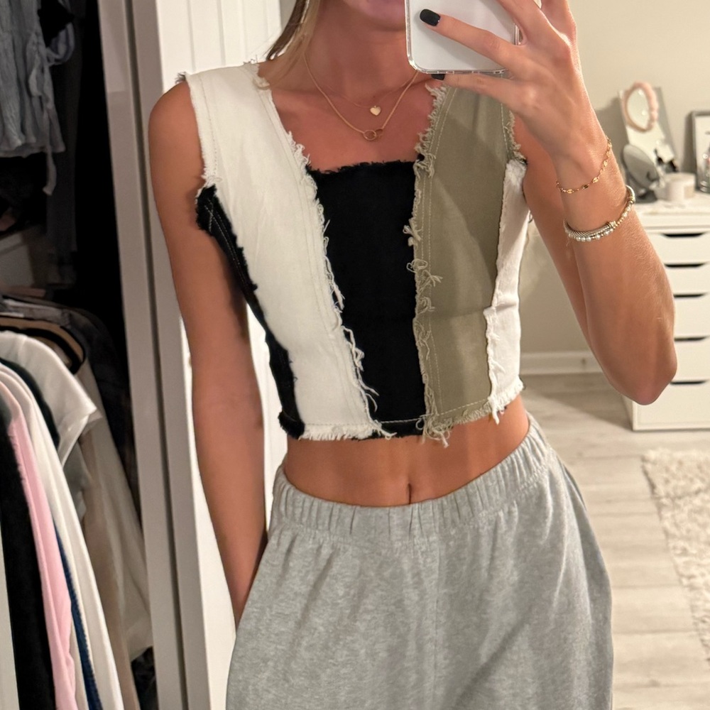 Patch crop top size XS worn once